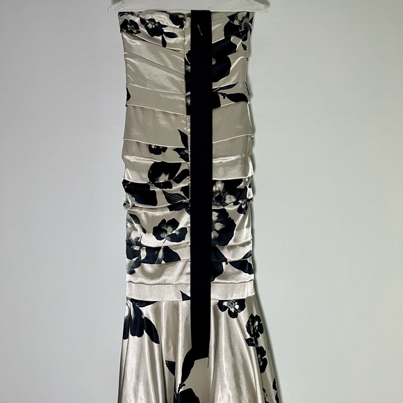 Floral Strapless Gown - Picture 2 of 7